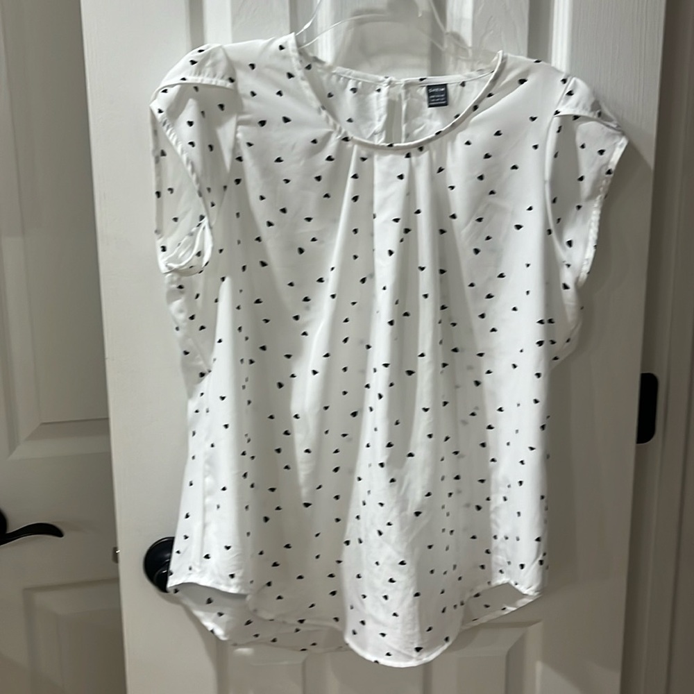 Women’s white and black blouse extra large
